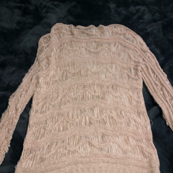 Top - Picture 2 of 2